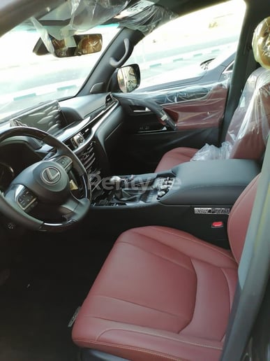 Lexus LX 570S (Schwarz), 2020  zur Miete in Dubai