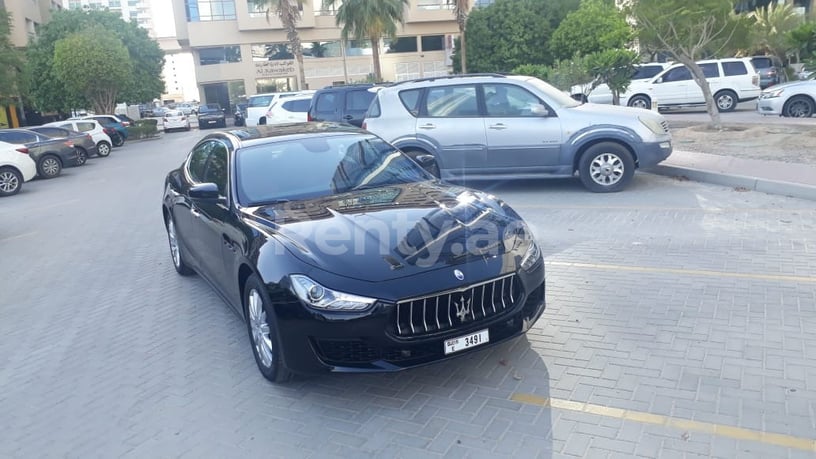 Maserati Ghibli (Noir), 2019 &agrave; louer &agrave; Duba&iuml;