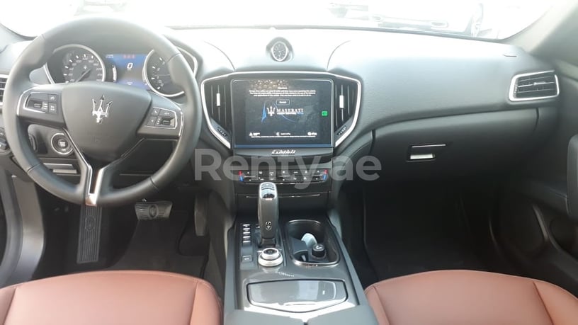 Maserati Ghibli (Noir), 2019 &agrave; louer &agrave; Duba&iuml;