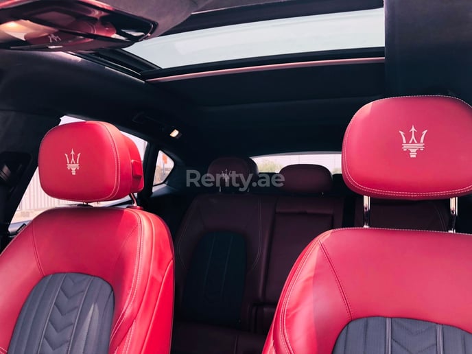 Maserati Levante (Noir), 2019 &agrave; louer &agrave; Duba&iuml;