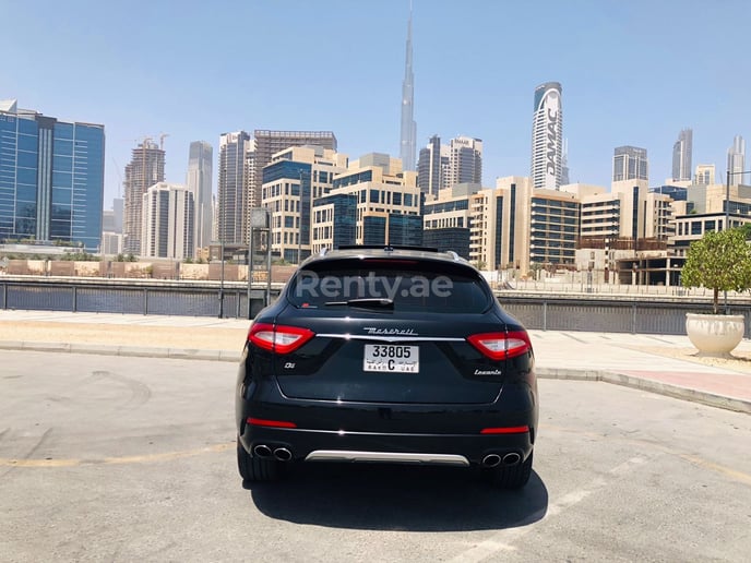 Maserati Levante (Noir), 2019 &agrave; louer &agrave; Duba&iuml;