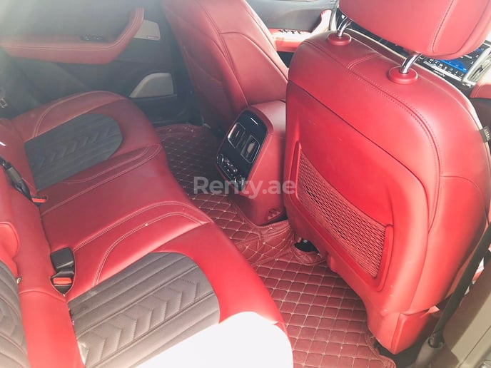 Maserati Levante (Noir), 2019 &agrave; louer &agrave; Duba&iuml;
