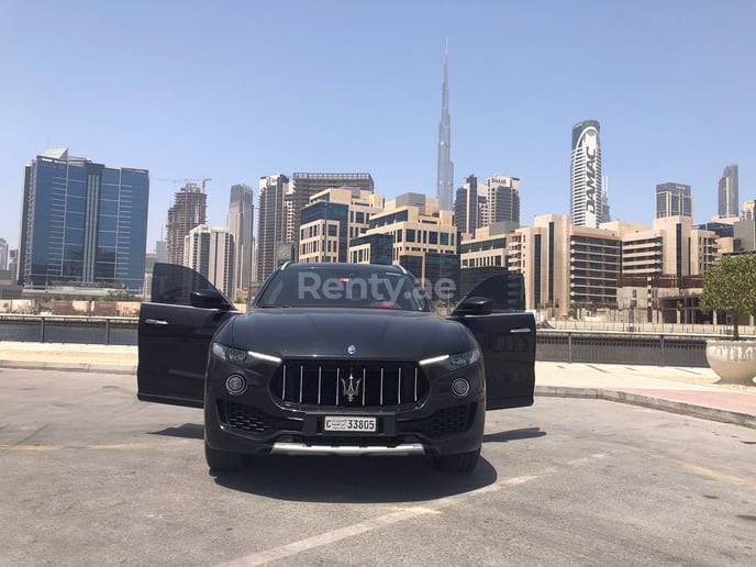 Maserati Levante (Noir), 2019 &agrave; louer &agrave; Duba&iuml;