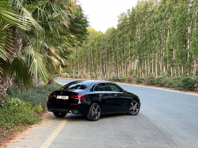 Mercedes A-Klasse (Schwarz), 2020  zur Miete in Dubai