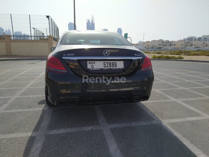 إيجار مرسيدس C300 كلاس (أسود), 2020 في دبي