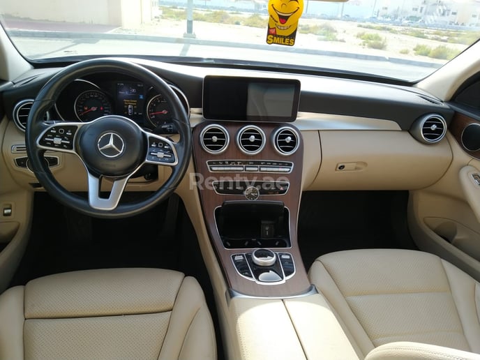 إيجار مرسيدس C300 كلاس (أسود), 2020 في دبي