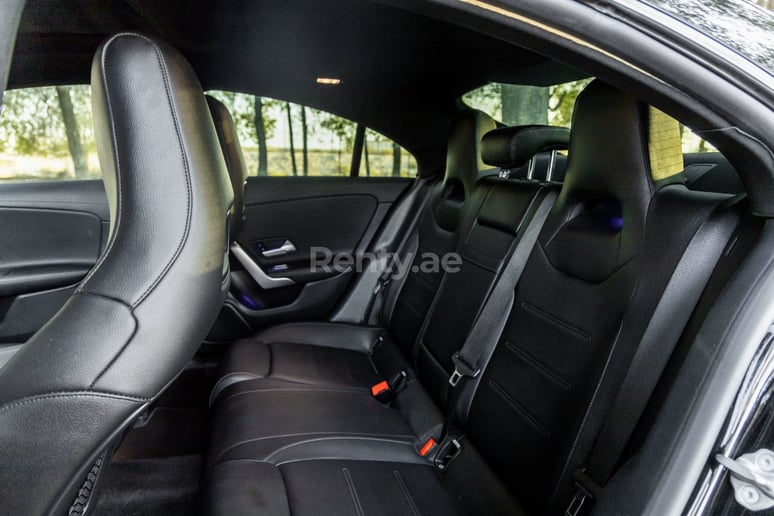 Mercedes CLA 250 with CLA 45 Body Kit (Schwarz), 2020  zur Miete in Dubai