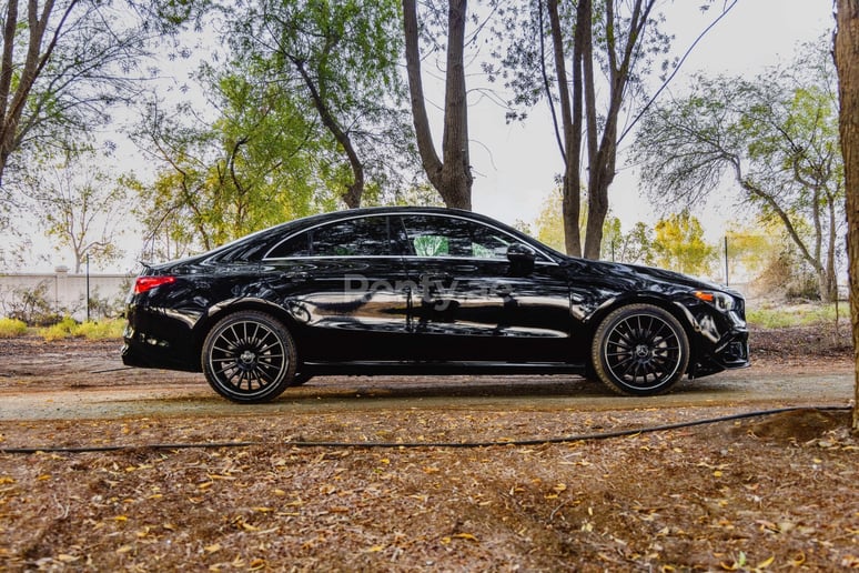 Mercedes CLA 250 with CLA 45 Body Kit (Schwarz), 2020  zur Miete in Dubai