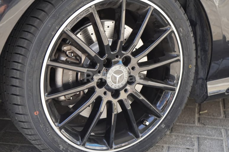 Mercedes CLA (Noir), 2018 &agrave; louer &agrave; Sharjah