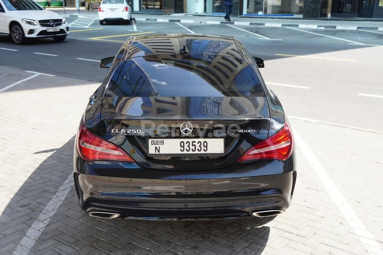 Mercedes CLA (Noir), 2018 &agrave; louer &agrave; Sharjah