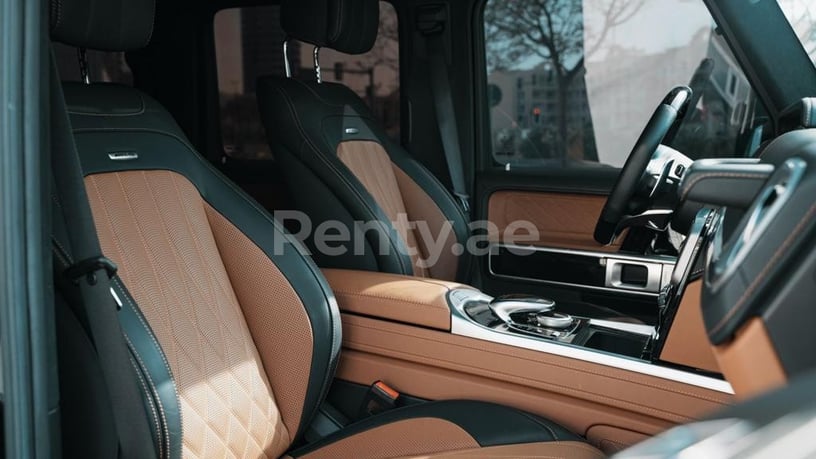 إيجار مرسيدس G63 AMG (أسود), 2020 في دبي