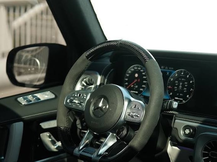 在迪拜 租 梅赛德斯 G63 AMG (黑色), 2022