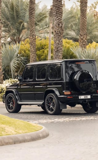 在迪拜 租 梅赛德斯 G63 AMG (黑色), 2022