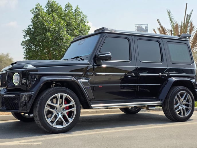 Mercedes G63 AMG (Nero), 2025 - offerte di leasing in Dubai