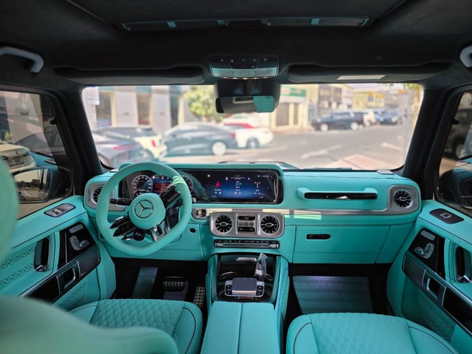 Mercedes G63 AMG (Nero), 2025 - offerte di leasing in Dubai