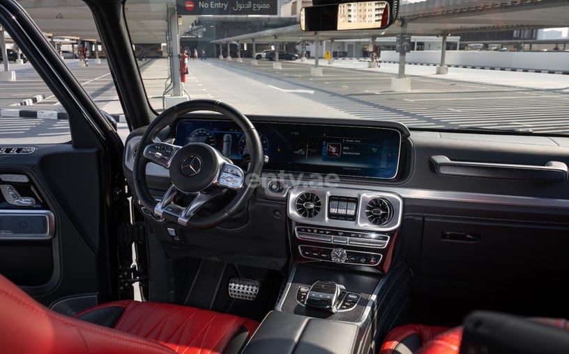 إيجار مرسيدس G63 AMG (أسود), 2020 في أبو ظبي