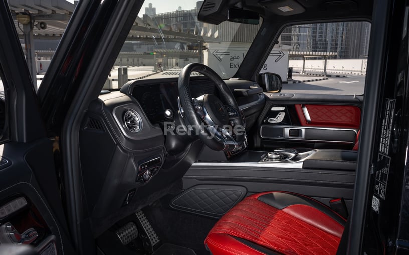 إيجار مرسيدس G63 AMG (أسود), 2020 في أبو ظبي