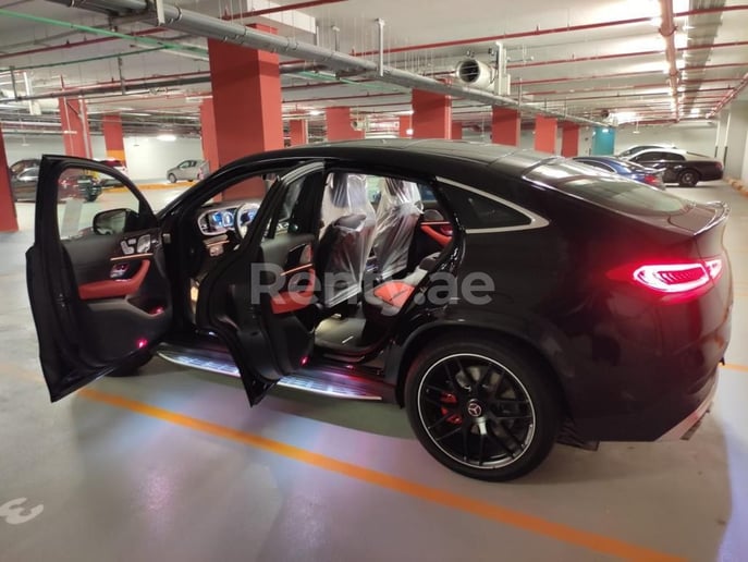 在迪拜 租 梅赛德斯GLE 63 S AMG (黑色), 2021