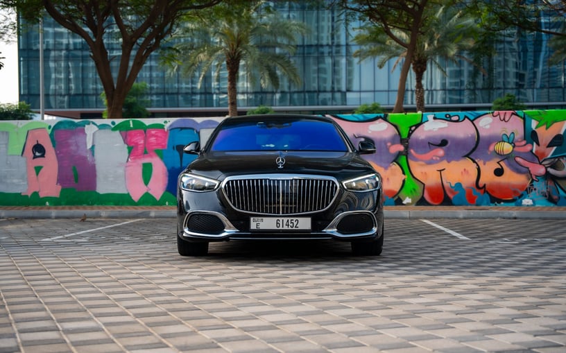 Mercedes Maybach S580 (Zwart), 2023 - lease-aanbiedingen in Abu Dhabi