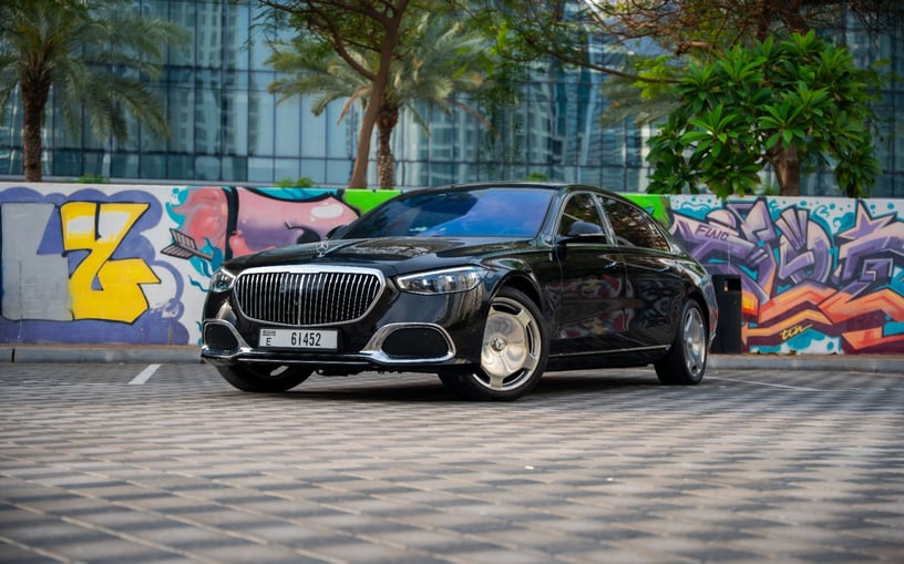 Mercedes Maybach S580 (Zwart), 2023 - lease-aanbiedingen in Abu Dhabi