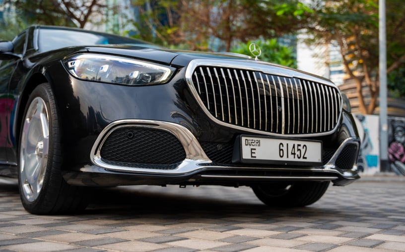 Mercedes Maybach S580 (Zwart), 2023 - lease-aanbiedingen in Abu Dhabi