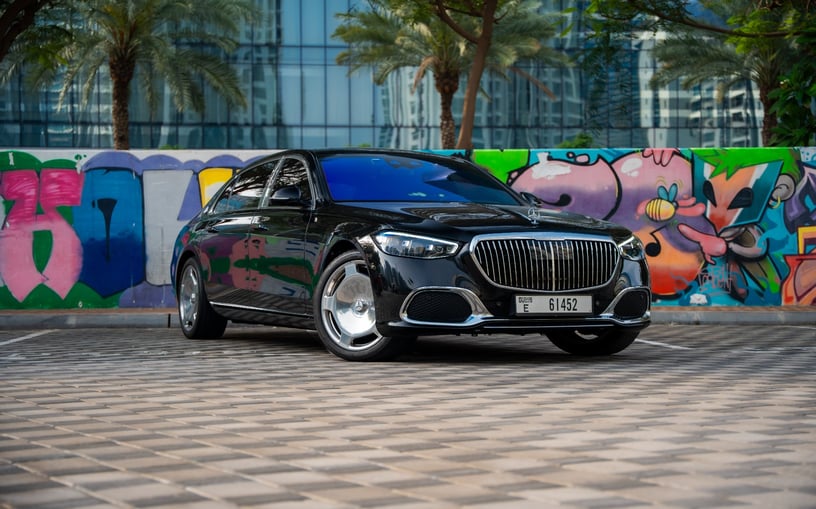Mercedes Maybach S580 (Zwart), 2023 - lease-aanbiedingen in Abu Dhabi