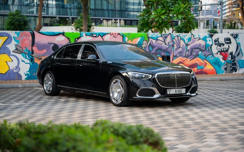 Mercedes Maybach S580 (Zwart), 2023 - lease-aanbiedingen in Abu Dhabi