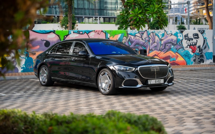 Mercedes Maybach S580 (Zwart), 2023 - lease-aanbiedingen in Abu Dhabi