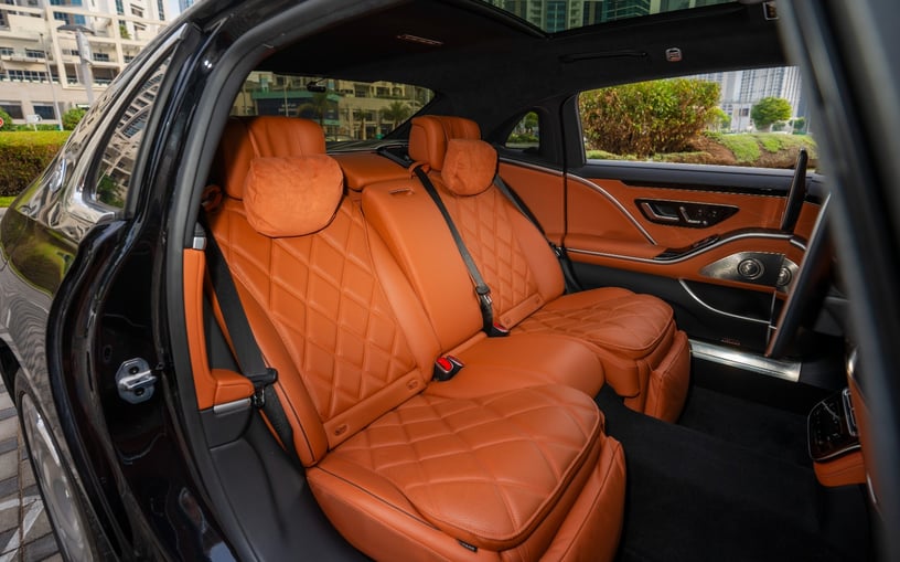 Mercedes Maybach S580 (Zwart), 2023 - lease-aanbiedingen in Abu Dhabi