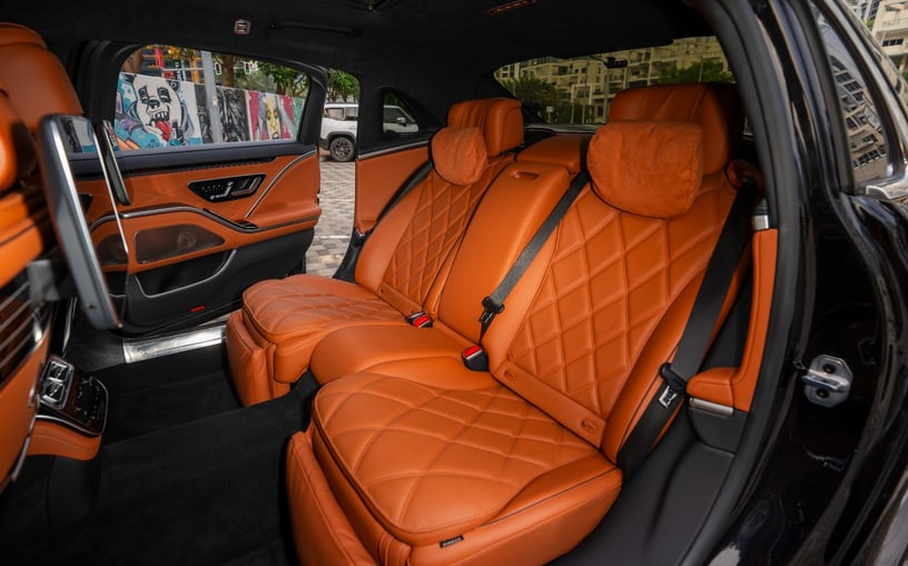 Mercedes Maybach S580 (Zwart), 2023 - lease-aanbiedingen in Abu Dhabi