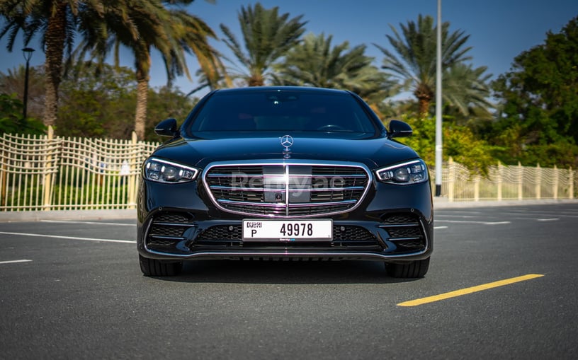 Mercedes S500 (Noir), 2021 &agrave; louer &agrave; Abu Dhabi