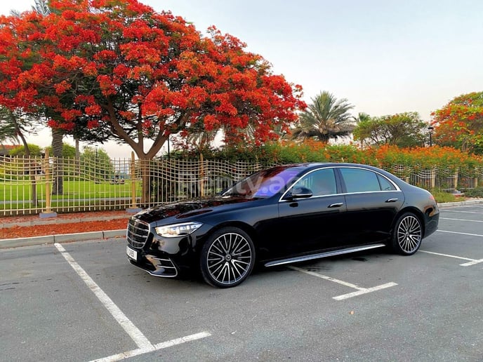 Mercedes S500 Class (Nero), 2021 in affitto a Dubai