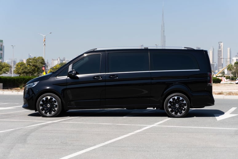 Mercedes V300 Avantgarde Extra Long (Черный), 2025 - предложения по лизингу в Шарджа