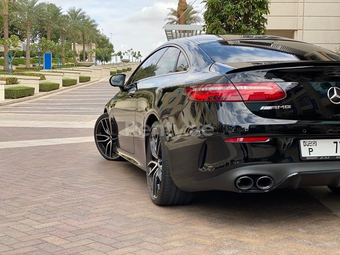 Dubai'de kiralık Mercedes-Benz E53 AMG (Siyah), 2019