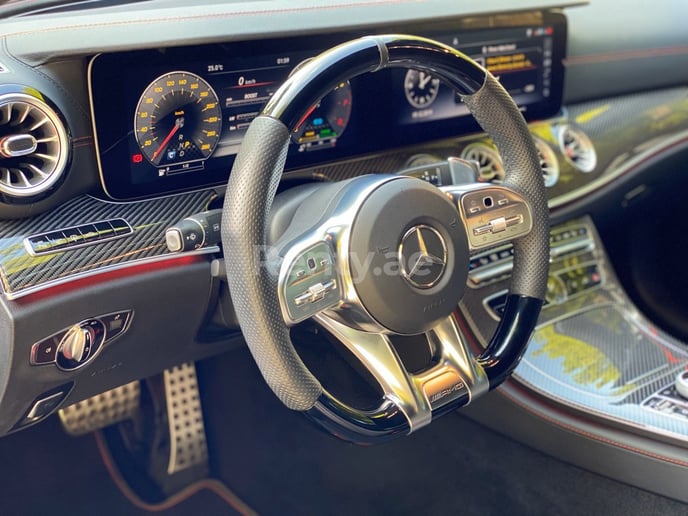 Dubai'de kiralık Mercedes-Benz E53 AMG (Siyah), 2019