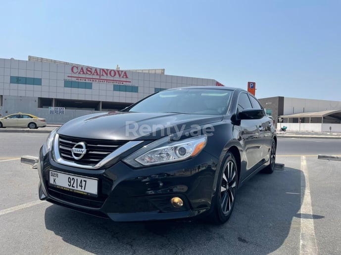 Nissan Altima (Noir), 2018 &agrave; louer &agrave; Duba&iuml;