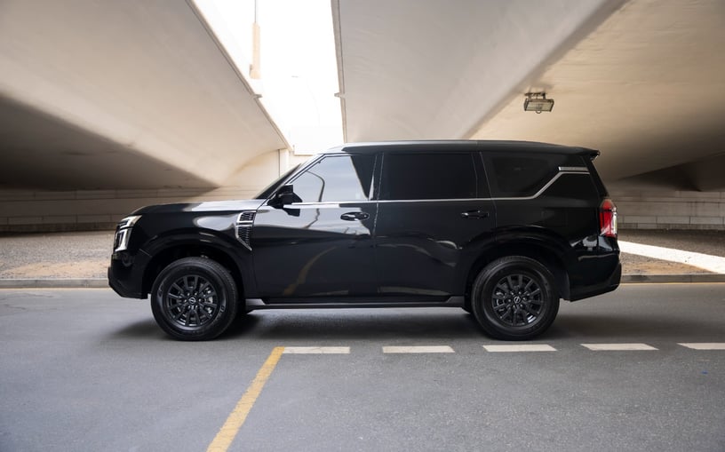 Nissan Patrol SE (Zwart), 2025 - lease-aanbiedingen in Ras Al Khaimah