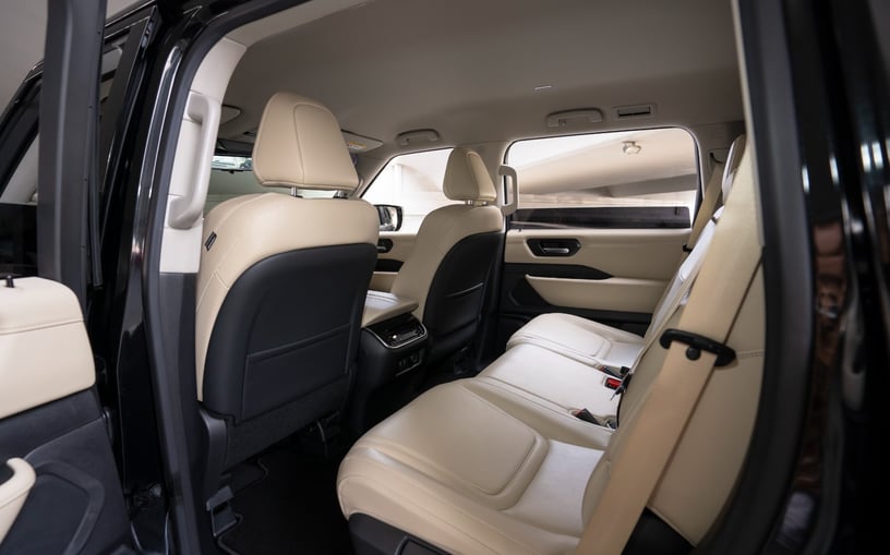Nissan Patrol SE (Zwart), 2025 - lease-aanbiedingen in Ras Al Khaimah