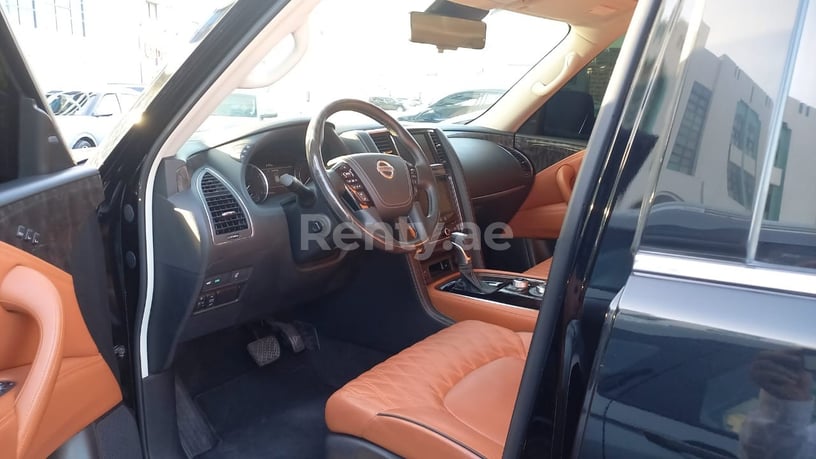 Nissan Patrol V8 (Nero), 2021 in affitto a Abu Dhabi