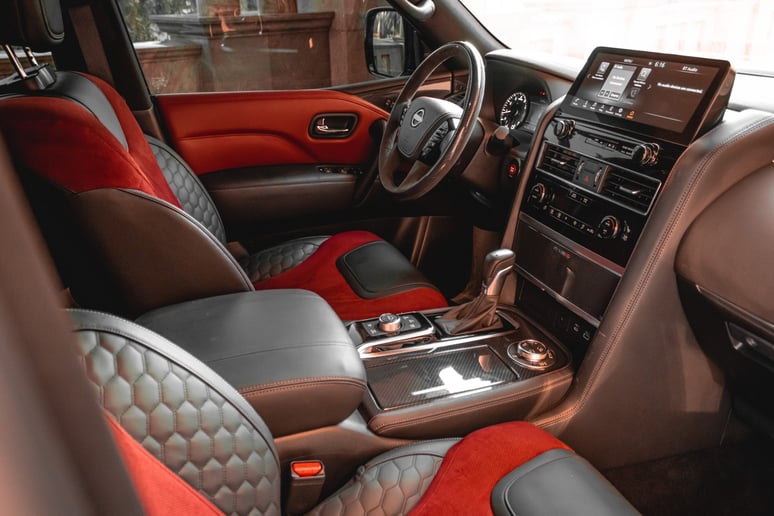 Nissan Patrol Nismo (Nero), 2023 in affitto a Abu Dhabi