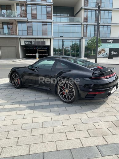 Porsche 911 Carrera S (Noir), 2020 &agrave; louer &agrave; Duba&iuml;