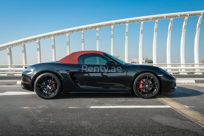 إيجار بورش بوكستر GTS (أسود), 2019 في أبو ظبي