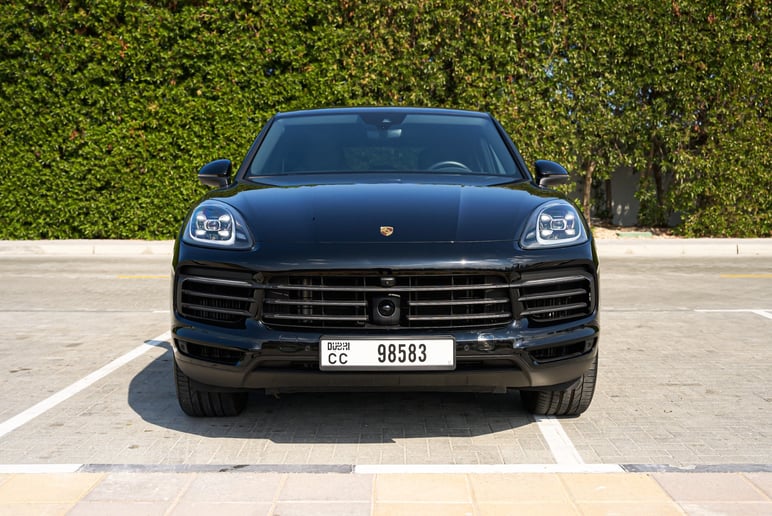Porsche Cayenne coupe (Schwarz), 2022 - Leasingangebote in Abu Dhabi