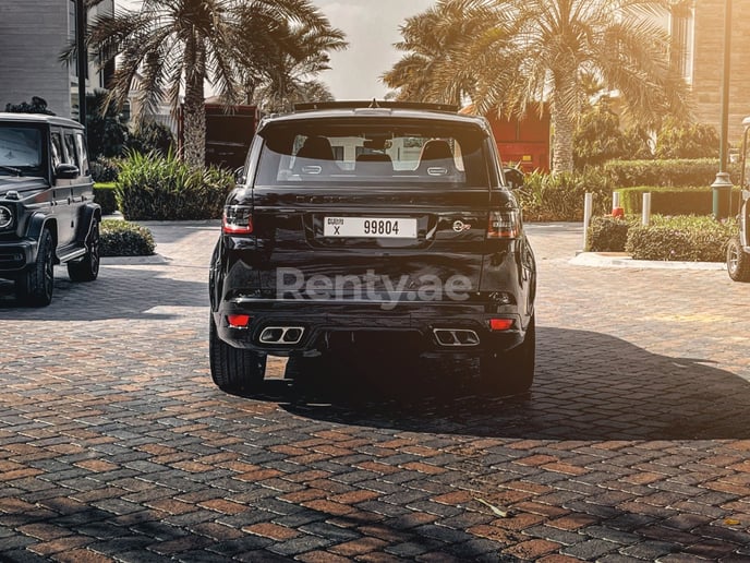 إيجار رانج روفر سبورت SVR (أسود), 2022 في دبي