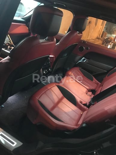 Range Rover Sport (Noir), 2020 &agrave; louer &agrave; Duba&iuml;