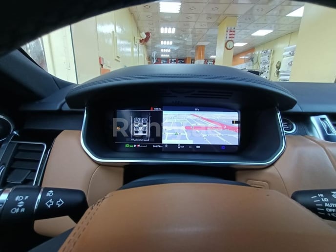 Range Rover Sport (Zwart), 2021 te huur in Dubai