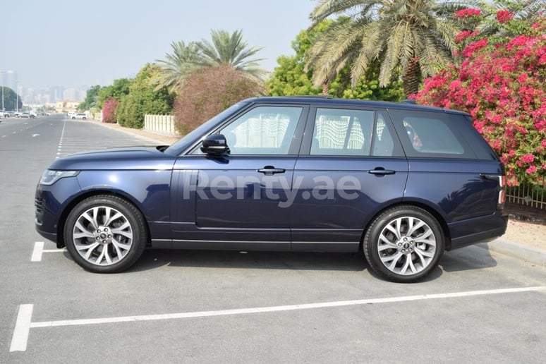 Dubai'de kiralık Range Rover Vogue (Mavi), 2019