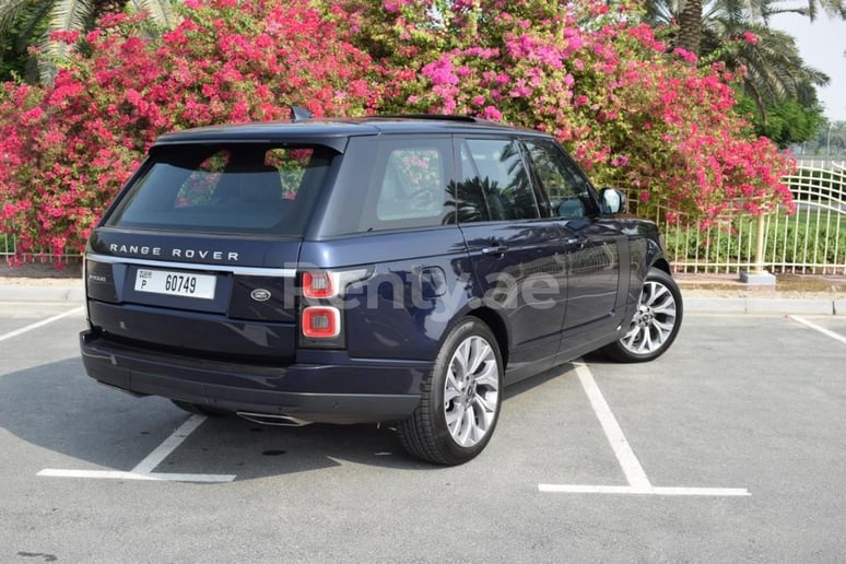 Dubai'de kiralık Range Rover Vogue (Mavi), 2019