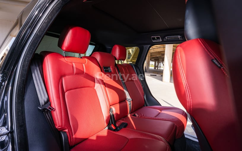 Range Rover Vogue (Черный), 2020 для аренды в Дубай