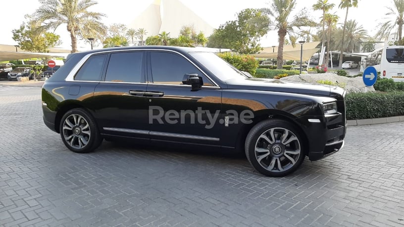 Rolls Royce Cullinan (Black), 2020 for rent in Dubai
